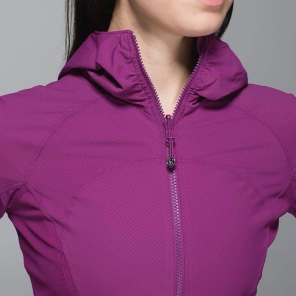 Lululemon In Flux Jacket Reversible, 
Regal Plum - Picture 7 of 9